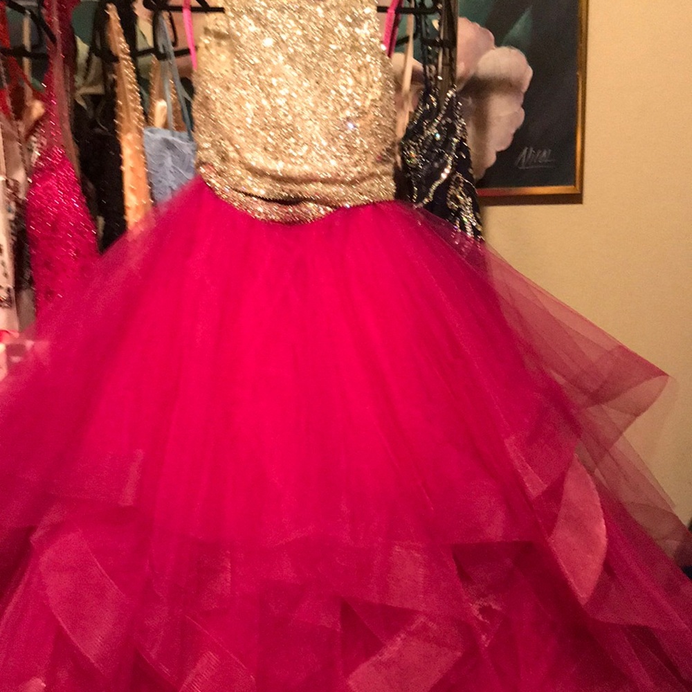 Prom dress 💝 - Picture 4 of 6